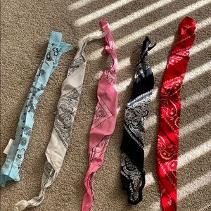 Bundle of bandannas
